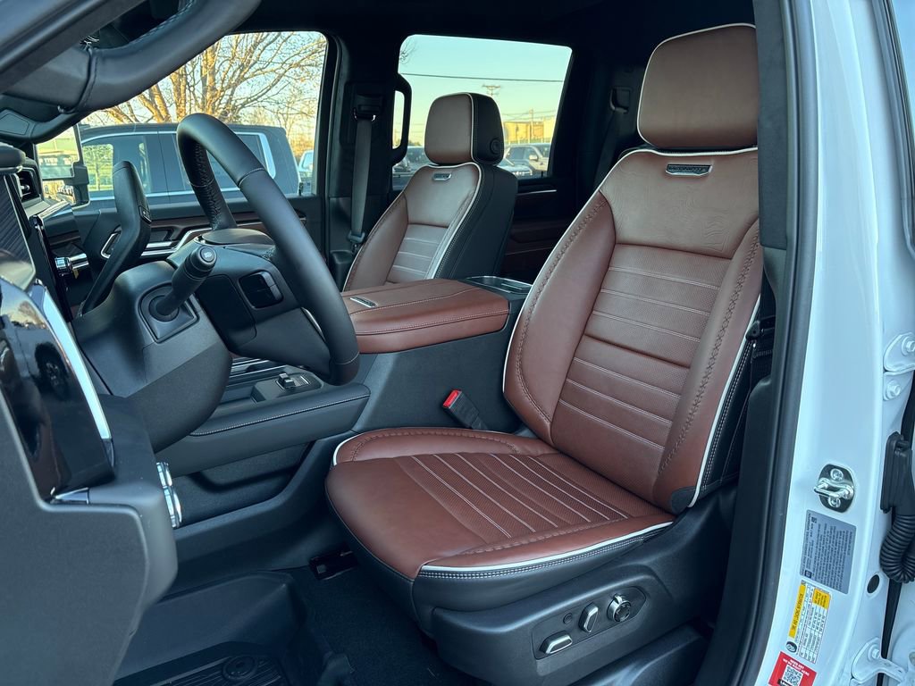 New 2025 GMC Sierra 2500 Denali Ultimate image 16