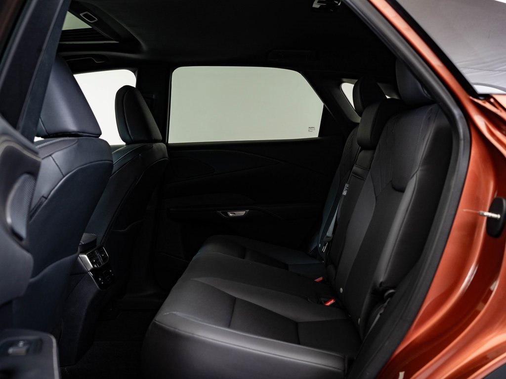 Certified 2024 Lexus RX 350h w/ Convenience Package image 37