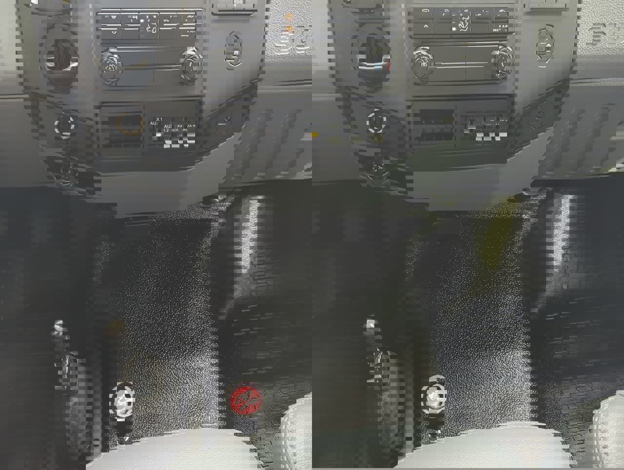 Used 2023 Ford F650 2WD Regular Cab Super Duty image 16