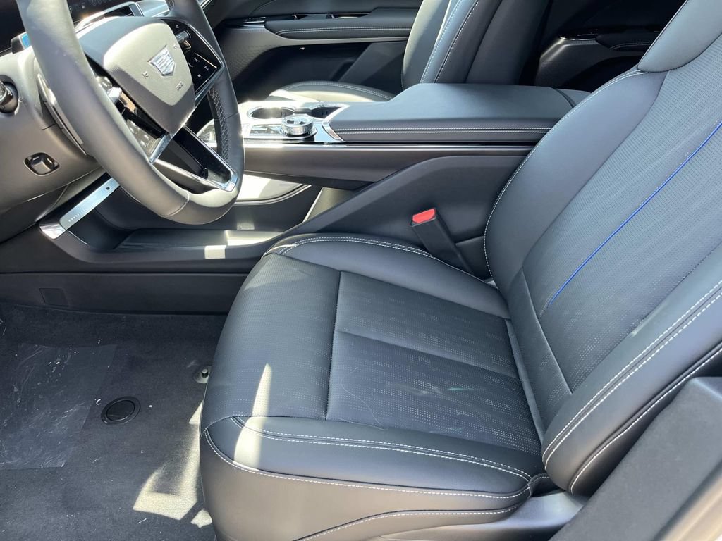 New 2026 Cadillac Lyriq Sport AWD/4WD image 24