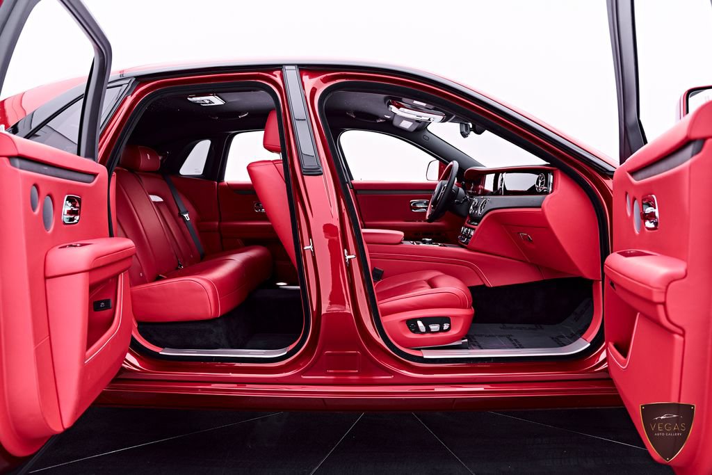 Used 2024 Rolls-Royce Ghost AWD/4WD image 35