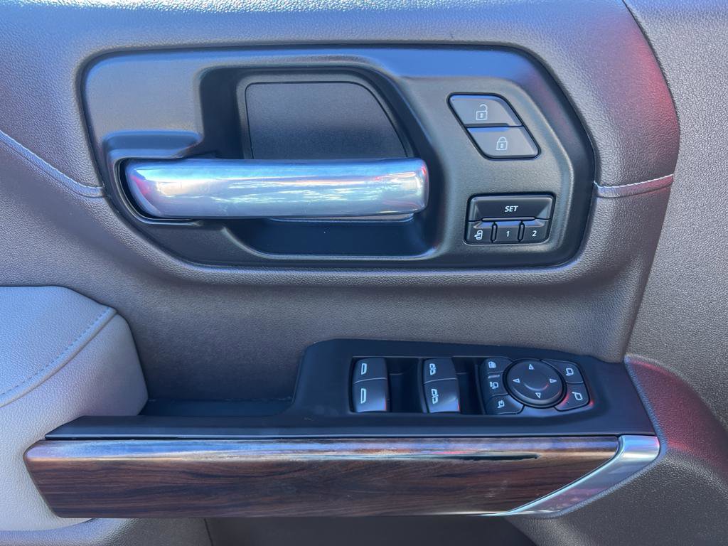 Used 2021 GMC Sierra 2500 SLT w/ SLT Convenience Package image 19