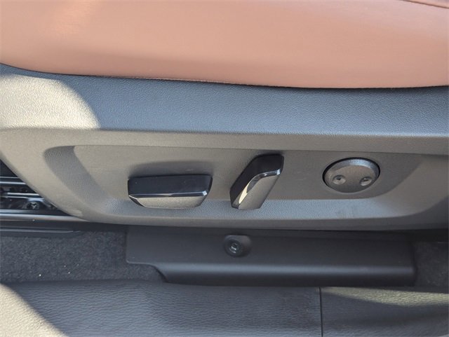 New 2025 Mitsubishi Outlander SEL image 12