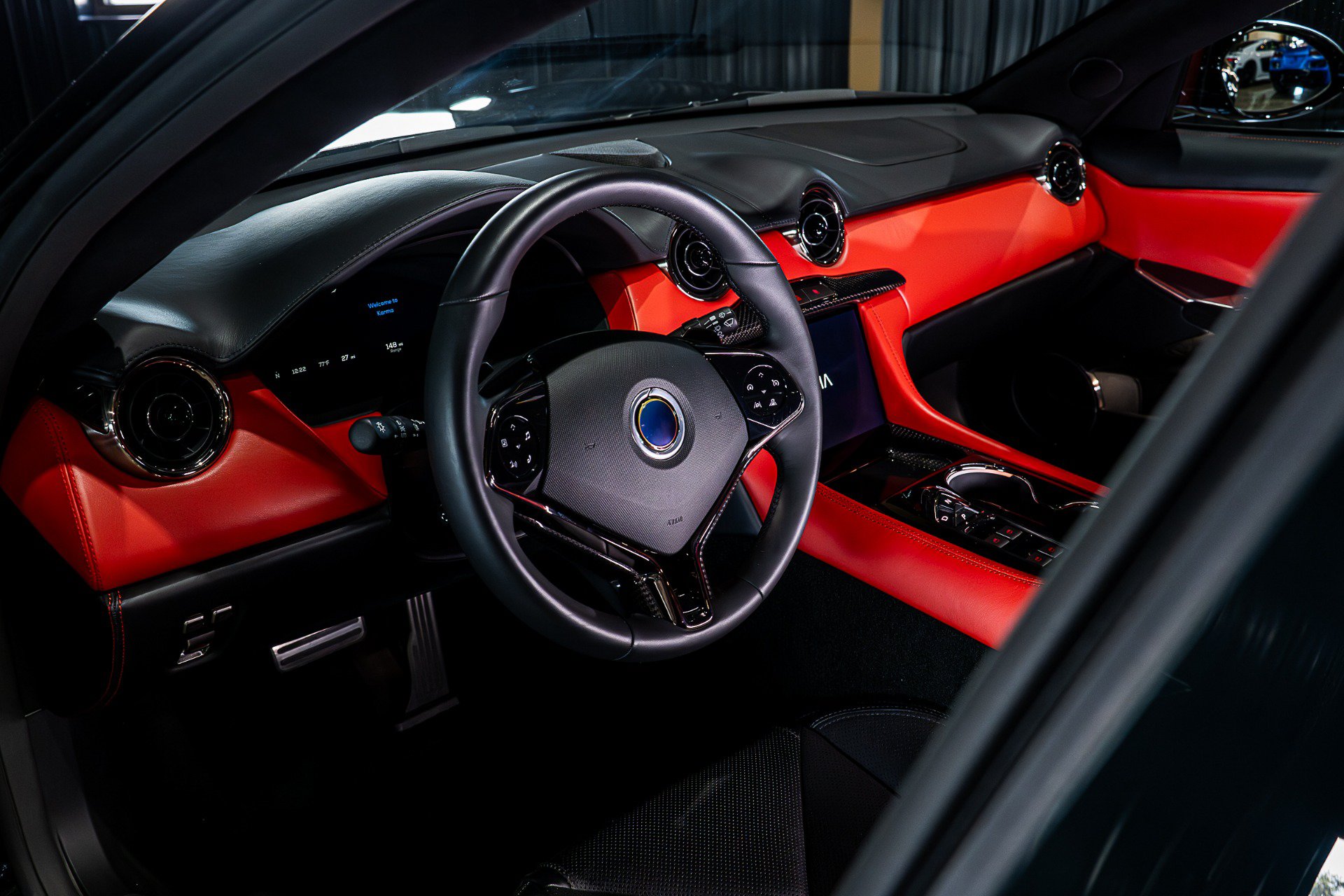 Used 2025 Karma Revero Luxury RWD image 40