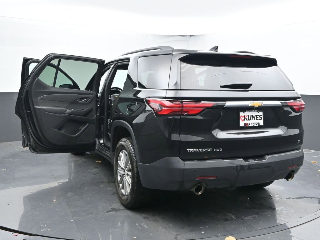 Used 2023 Chevrolet Traverse LT image 53
