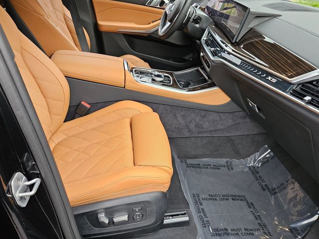 Certified 2025 BMW X5 xDrive50e w/ Executive Package image 21