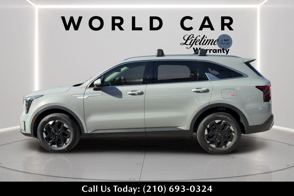 New 2025 Kia Sorento S image 5