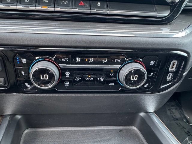 Used 2024 Chevrolet Silverado 3500 High Country w/ Technology Package AWD/4WD image 19