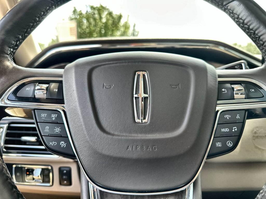 Used 2022 Lincoln Navigator Reserve AWD/4WD image 33