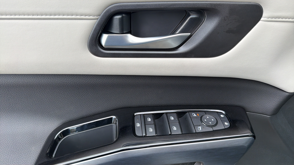 New 2026 Nissan Pathfinder SL AWD/4WD image 20