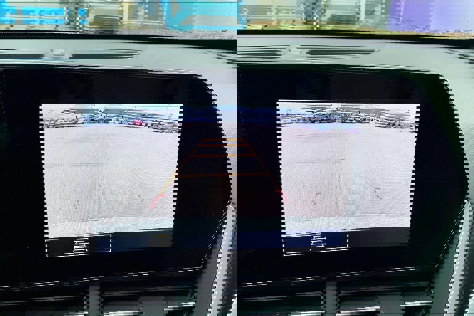 Certified 2025 Chevrolet Trax RS w/ Driver Confidence Package image 27