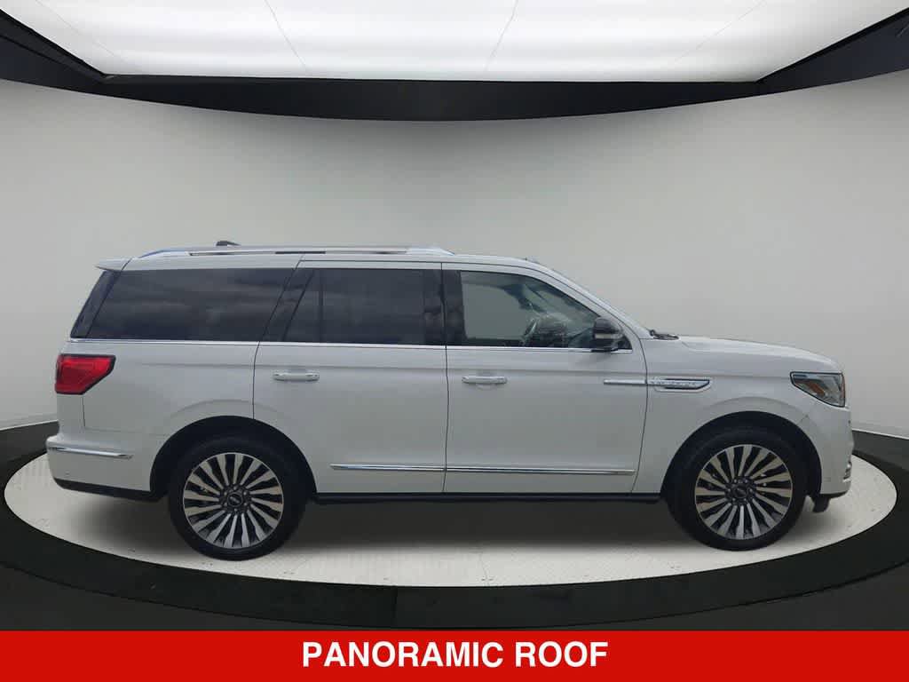 Used 2021 Lincoln Navigator Reserve w/ Luxury Package AWD/4WD image 7