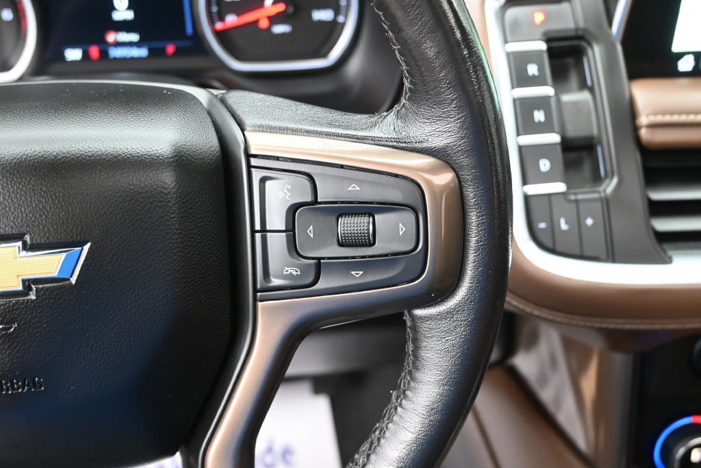 Used 2021 Chevrolet Suburban High Country AWD/4WD image 16