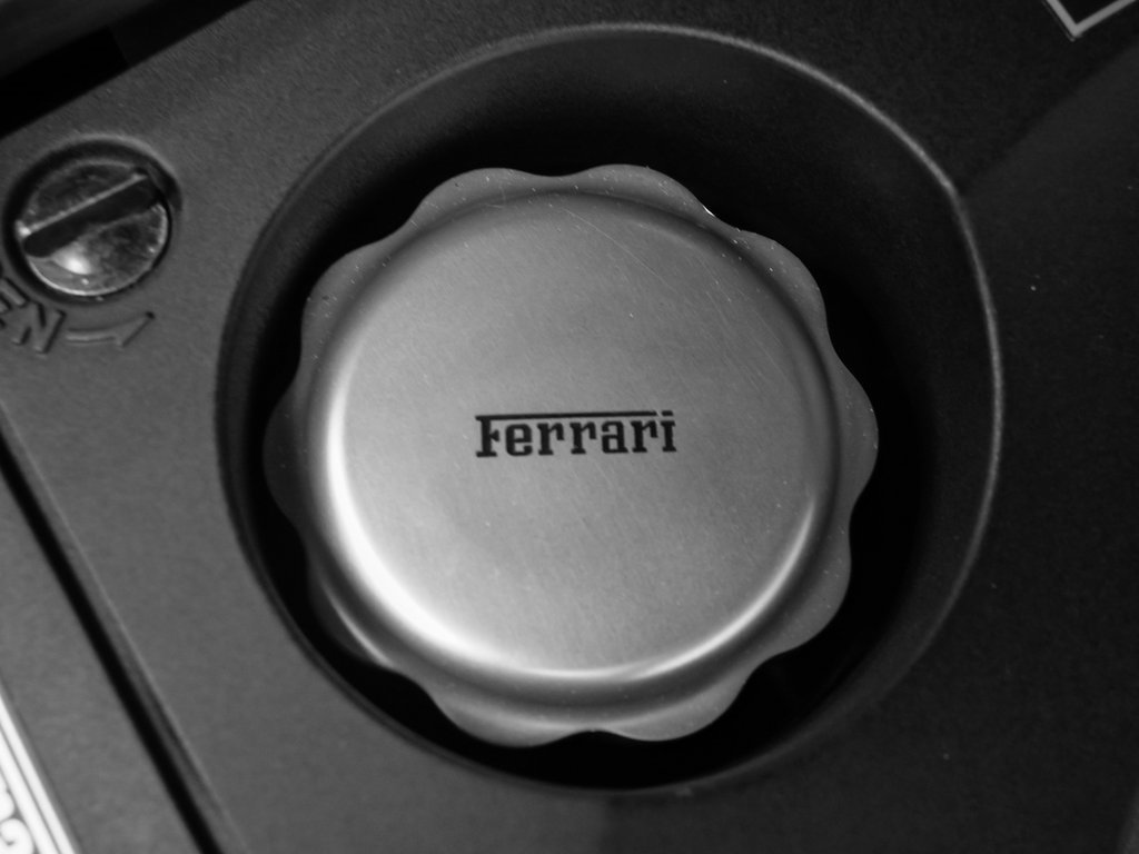 Certified 2015 Ferrari FF image 19