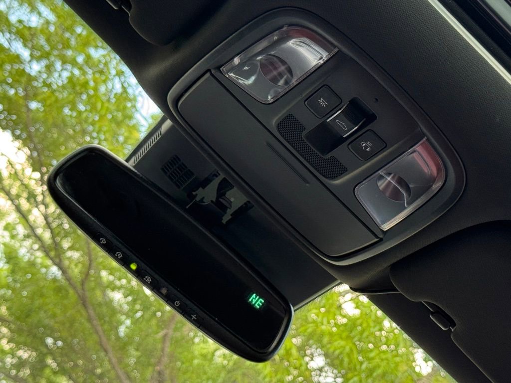 Used 2018 Kia Stinger GT2 AWD/4WD image 27