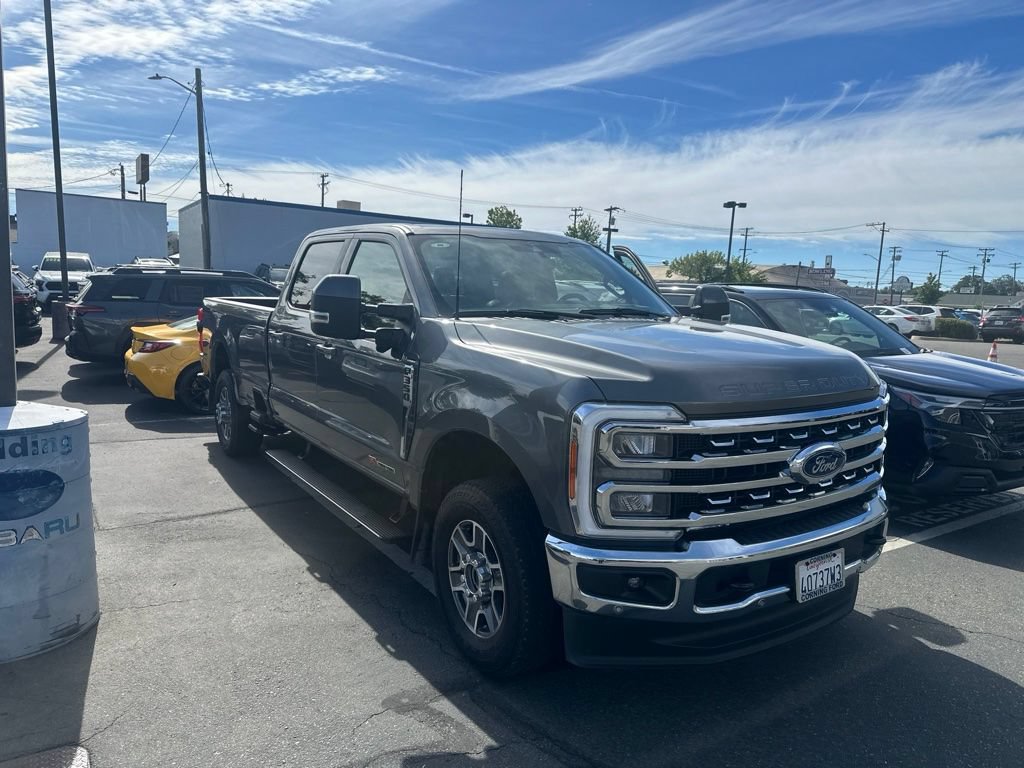 Used 2023 Ford F350 Lariat w/ Lariat Ultimate Package AWD/4WD image 2