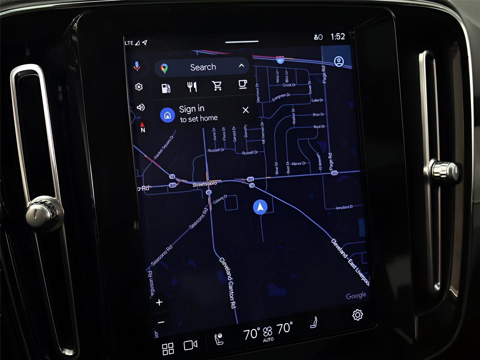 Used 2023 Volvo XC40 B5 Plus w/ Protection Package Premier image 47