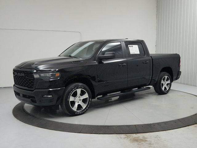 Used 2025 RAM 1500 Tradesman AWD/4WD image 3