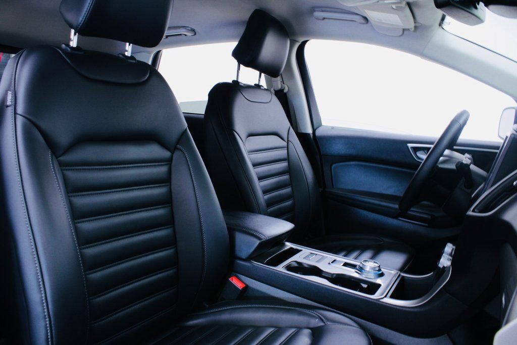 Used 2024 Ford Edge SEL image 26