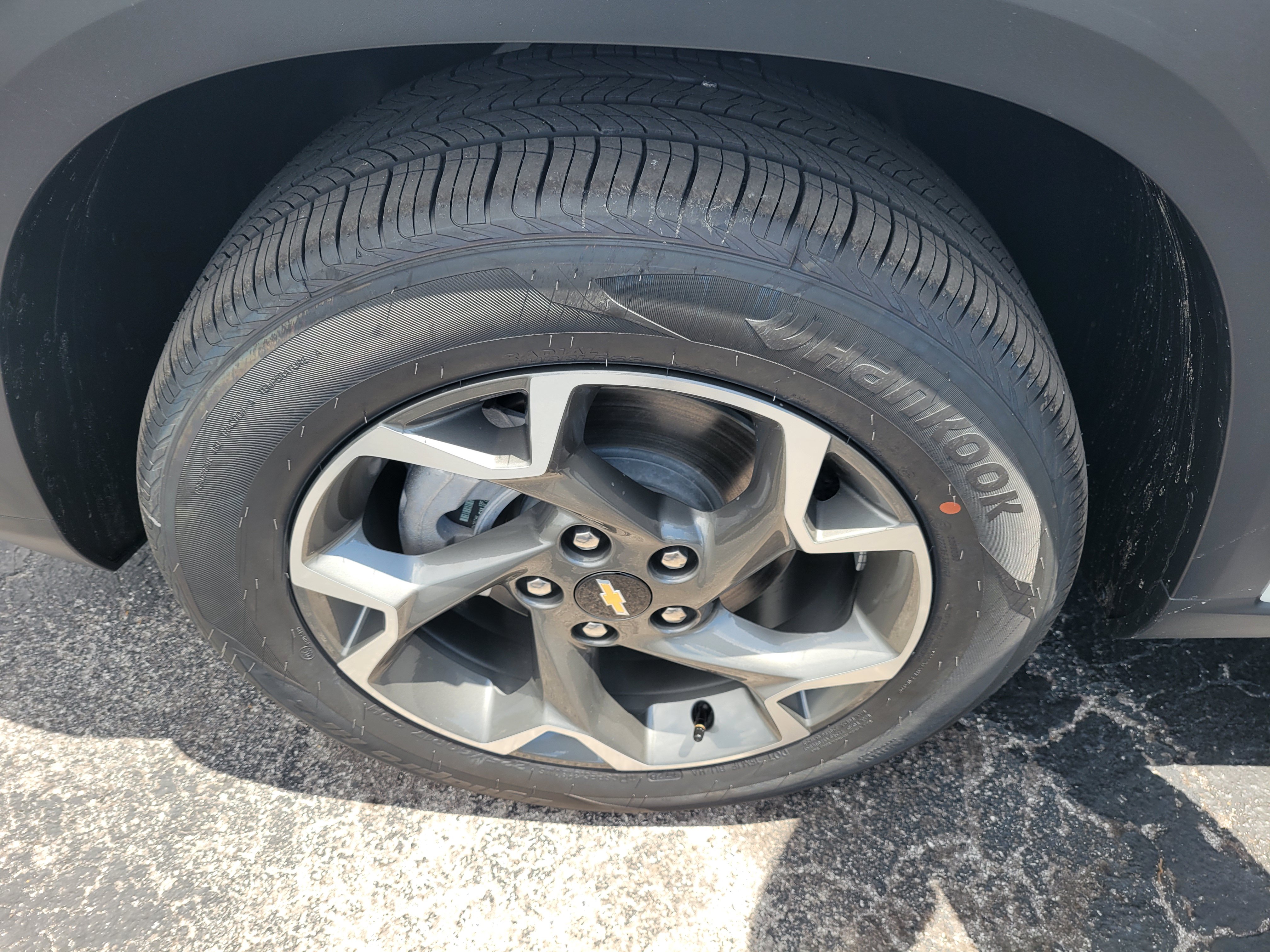 New 2026 Chevrolet Trax LT w/ Driver Confidence Package FWD image 33