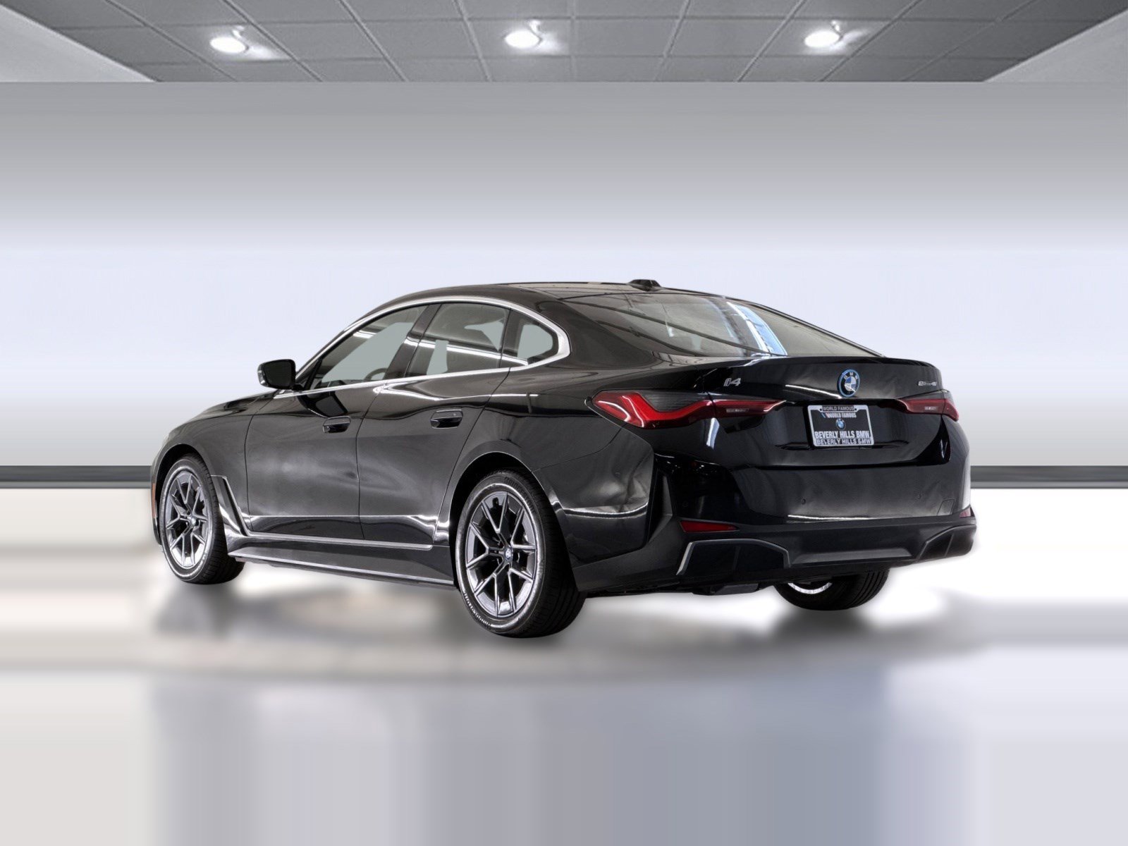 Used 2023 BMW i4 eDrive40 w/ Premium Package RWD image 3