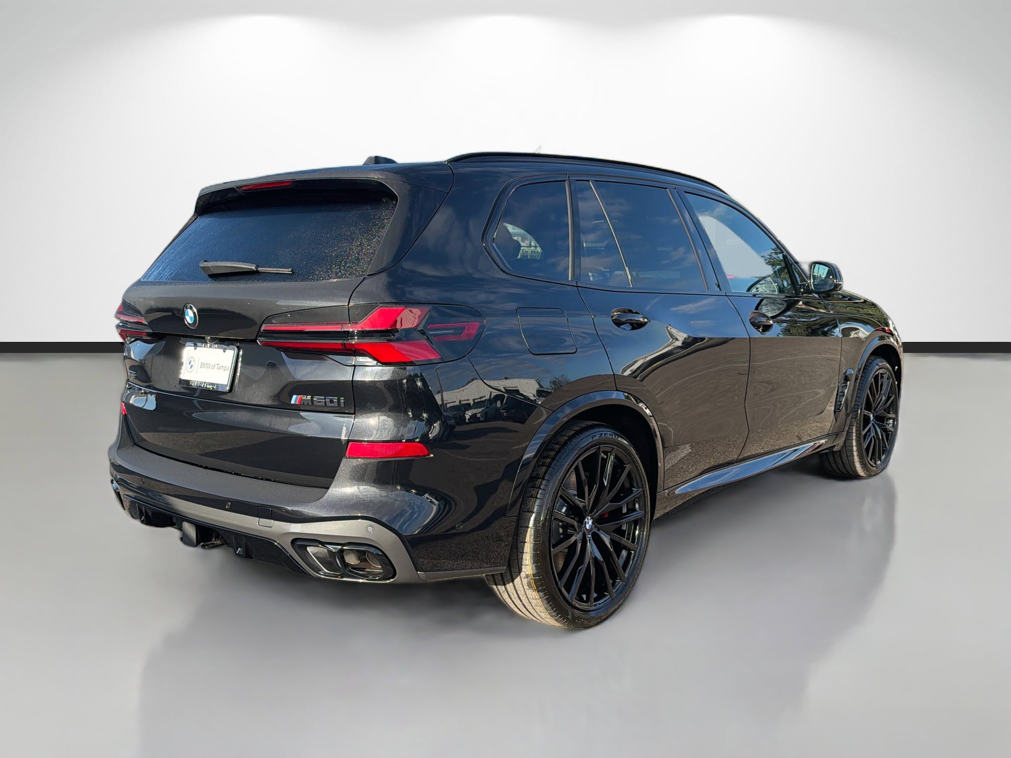New 2026 BMW X5 M60i image 3