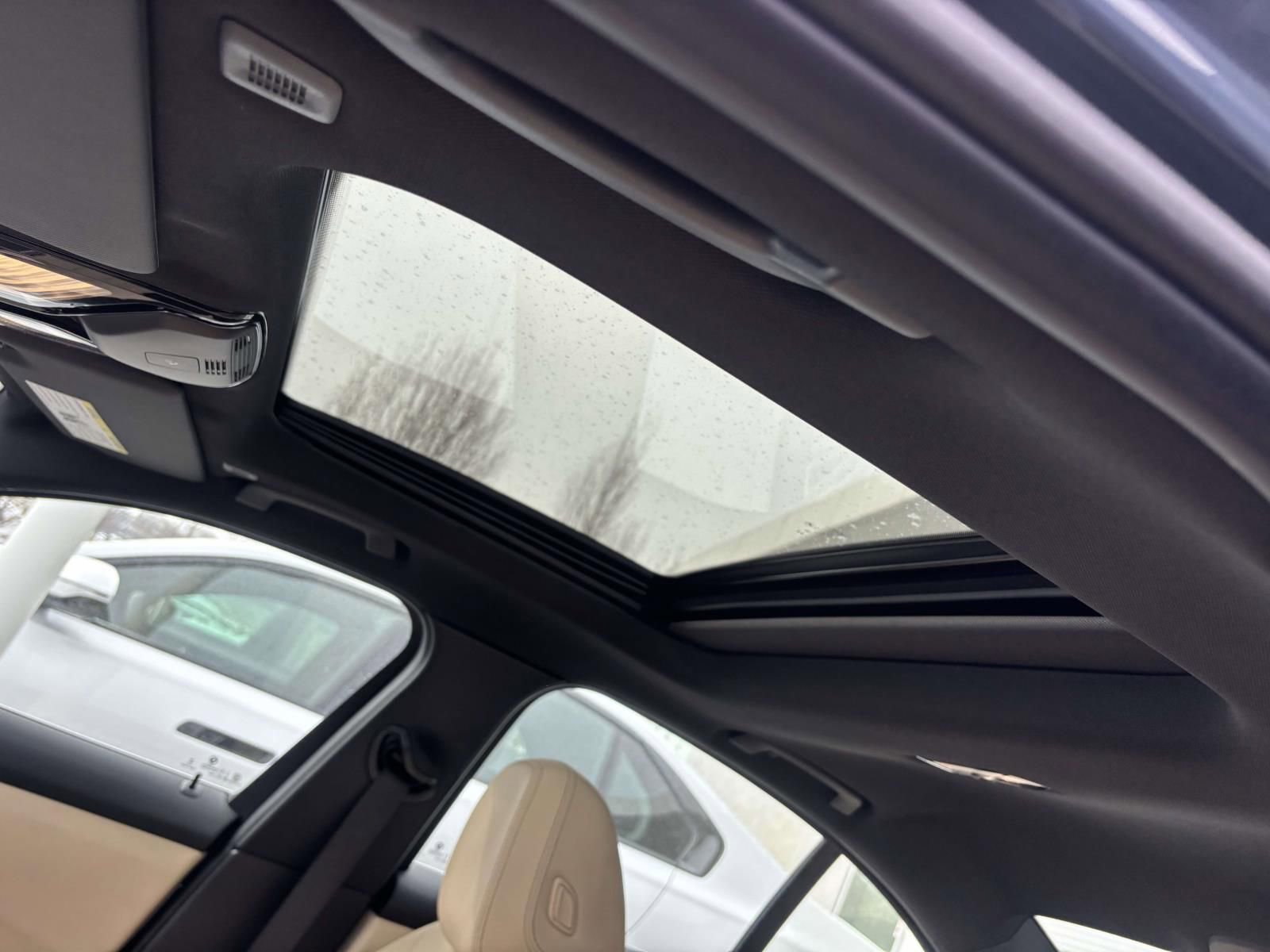 New 2026 BMW 330i xDrive Sedan w/ Premium Package image 25