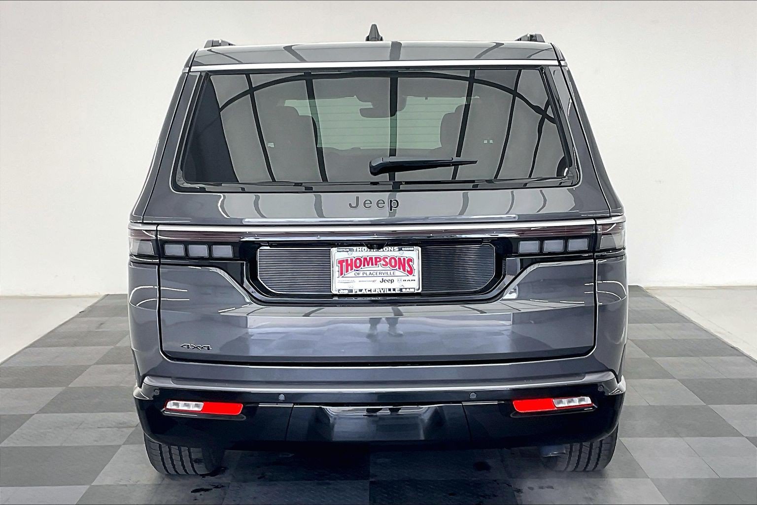 New 2026 Jeep Grand Wagoneer 4WD w/ Premium Group I image 3