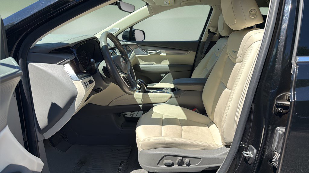 Certified 2024 Cadillac XT5 Premium Luxury w/ Technology Package AWD/4WD image 20