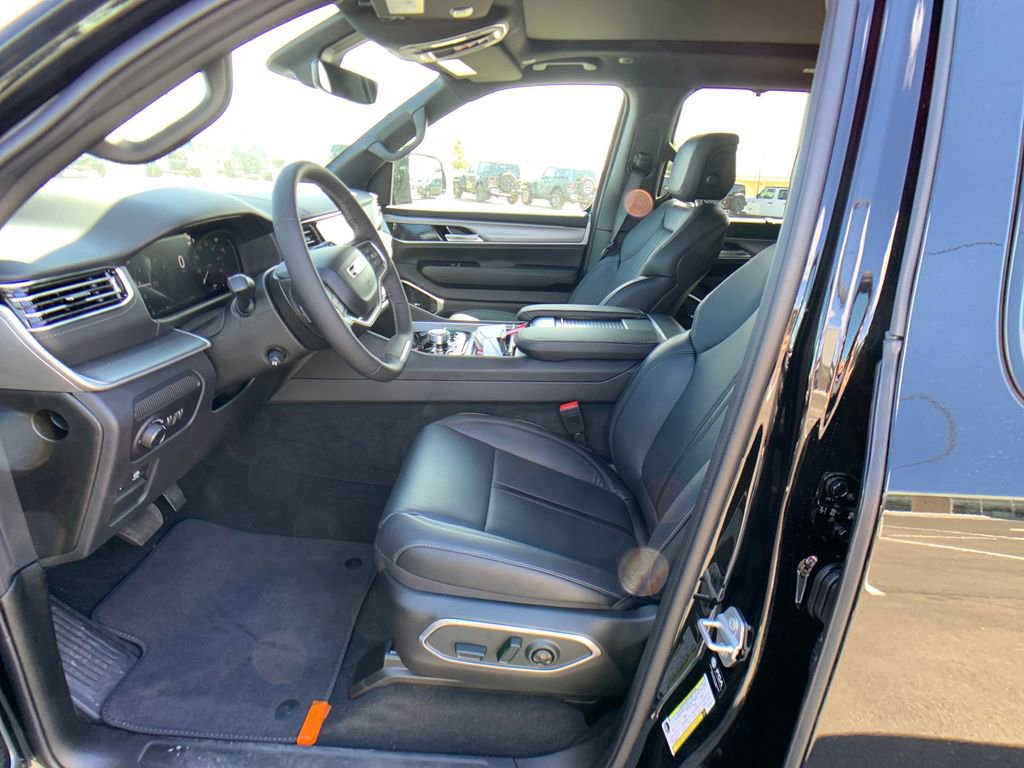 New 2026 Jeep Grand Wagoneer L Limited image 9