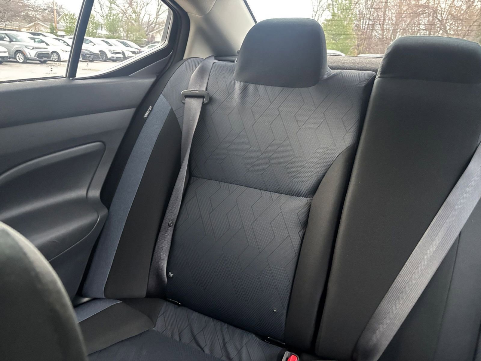 Used 2025 Nissan Versa SV image 37