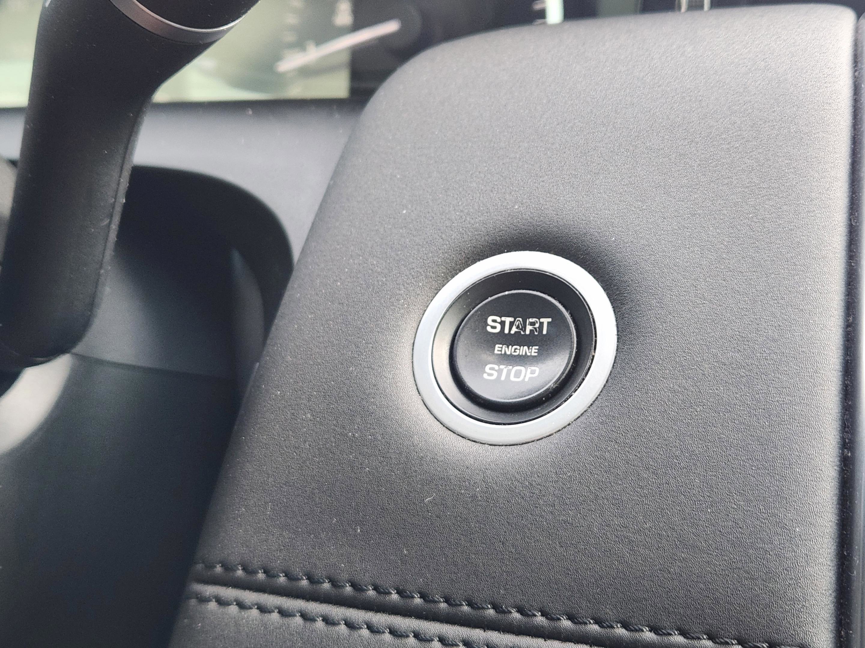 Used 2020 Land Rover Discovery Sport S image 20