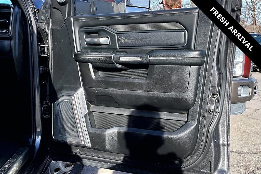 Used 2019 RAM 3500 Limited image 28