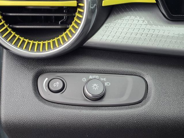 New 2026 Chevrolet Trax LT w/ Driver Confidence Package image 14