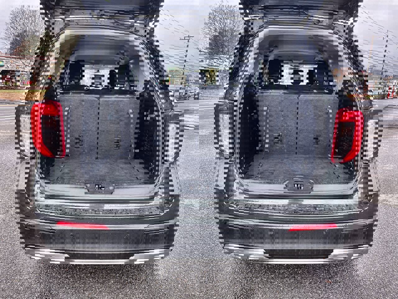 Used 2021 Ford Explorer XLT w/ Equipment Group 202A image 11