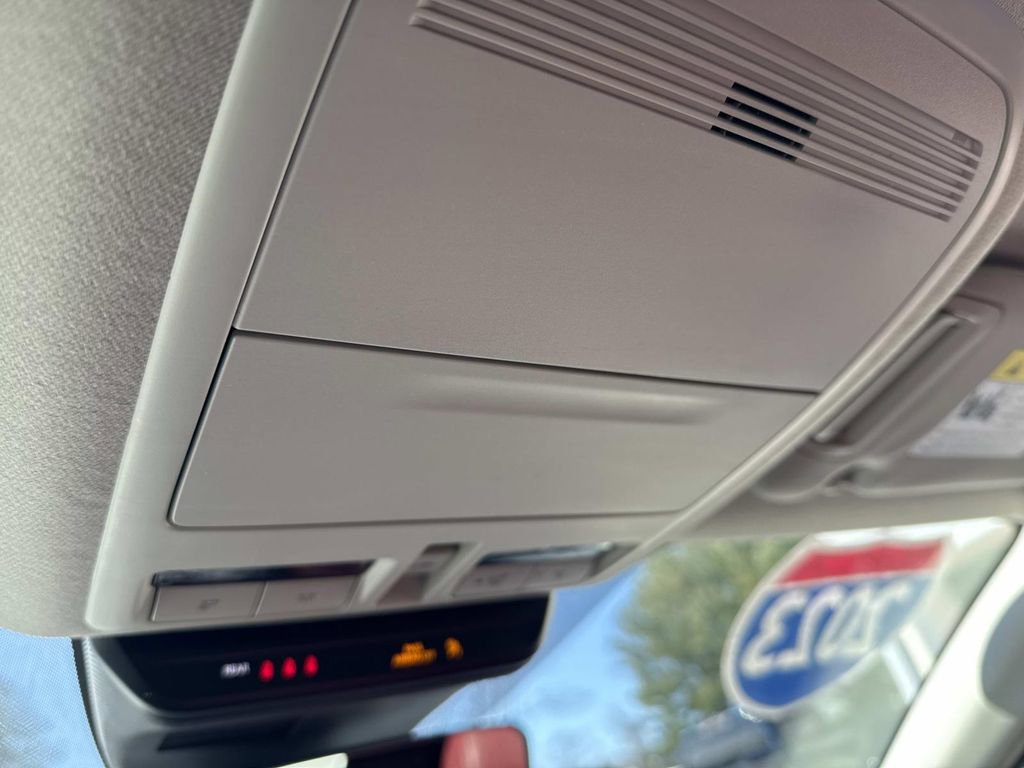 Used 2023 MAZDA CX-30 AWD 2.5 S w/ Preferred Package image 28