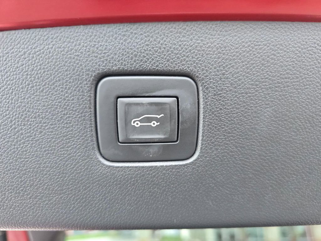 Used 2024 Buick Envista Sport Touring w/ Experience Buick Package image 7