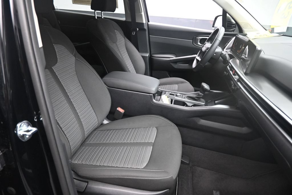 Used 2026 Kia Sorento LX FWD image 27