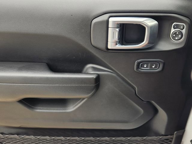 Used 2022 Jeep Gladiator Mojave AWD/4WD image 17