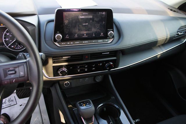 Used 2023 Nissan Rogue S image 21