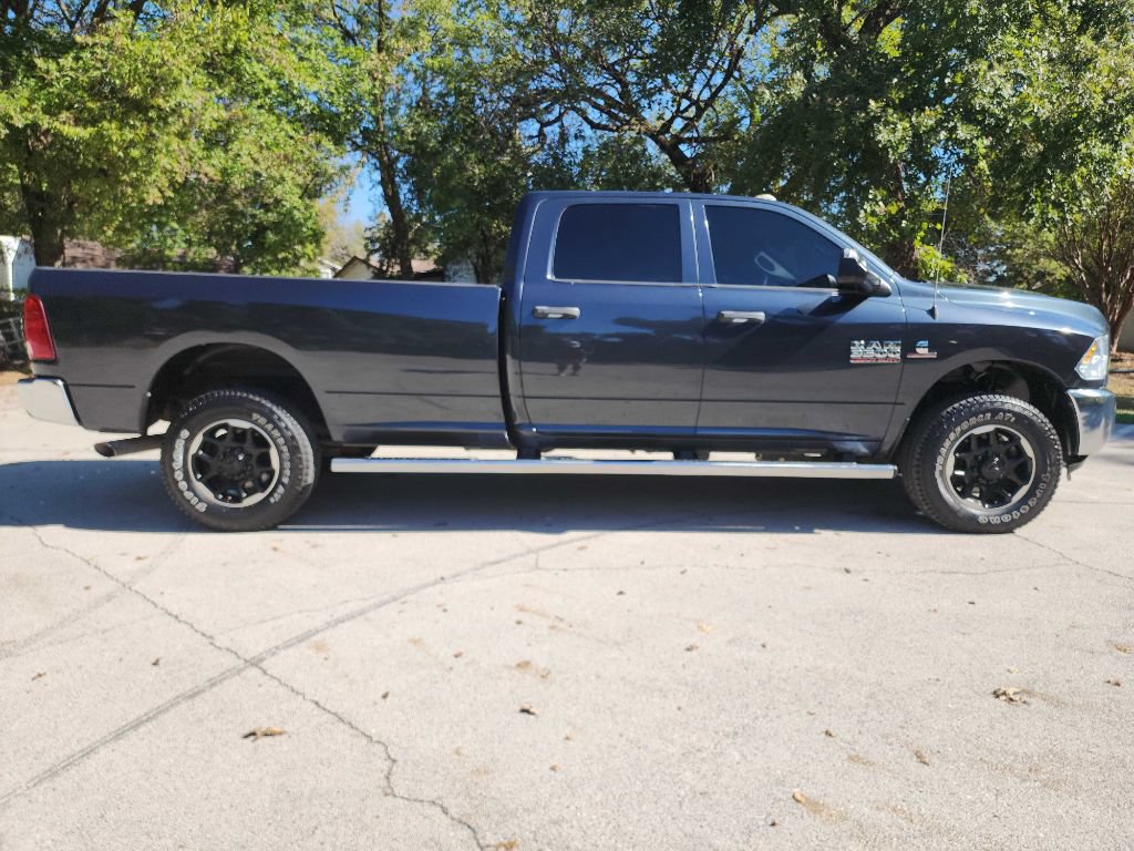 Used 2018 RAM 3500 Tradesman w/ Chrome Appearance Group AWD/4WD image 12