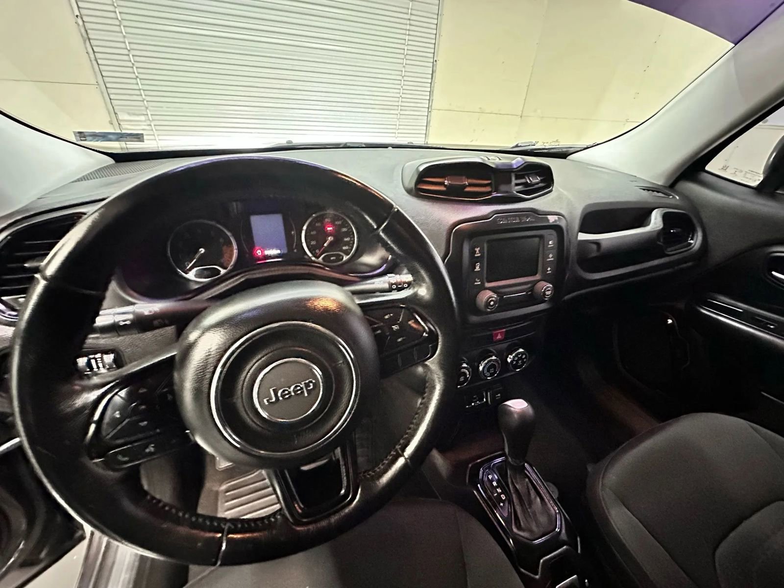 Used 2017 Jeep Renegade Altitude image 8