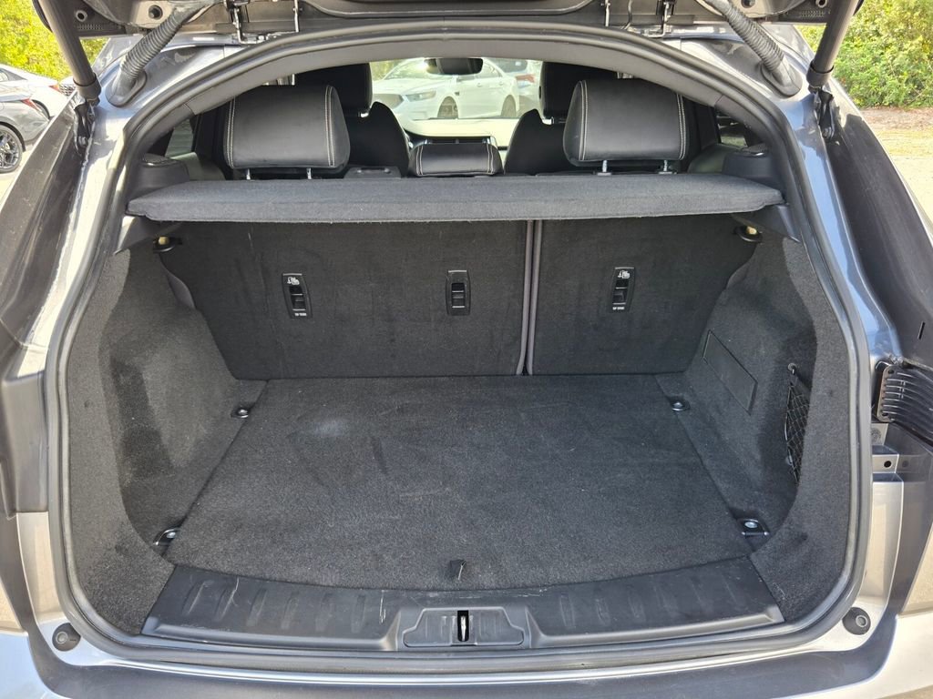 Used 2020 Jaguar E-PACE R-Dynamic S image 13