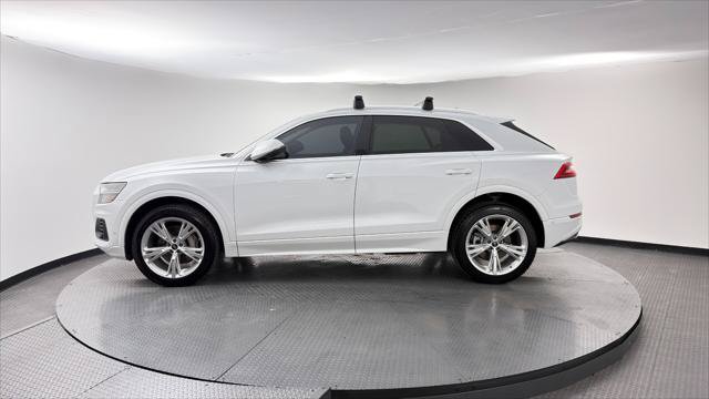 Used 2023 Audi Q8 Premium w/ Convenience Package AWD/4WD image 3