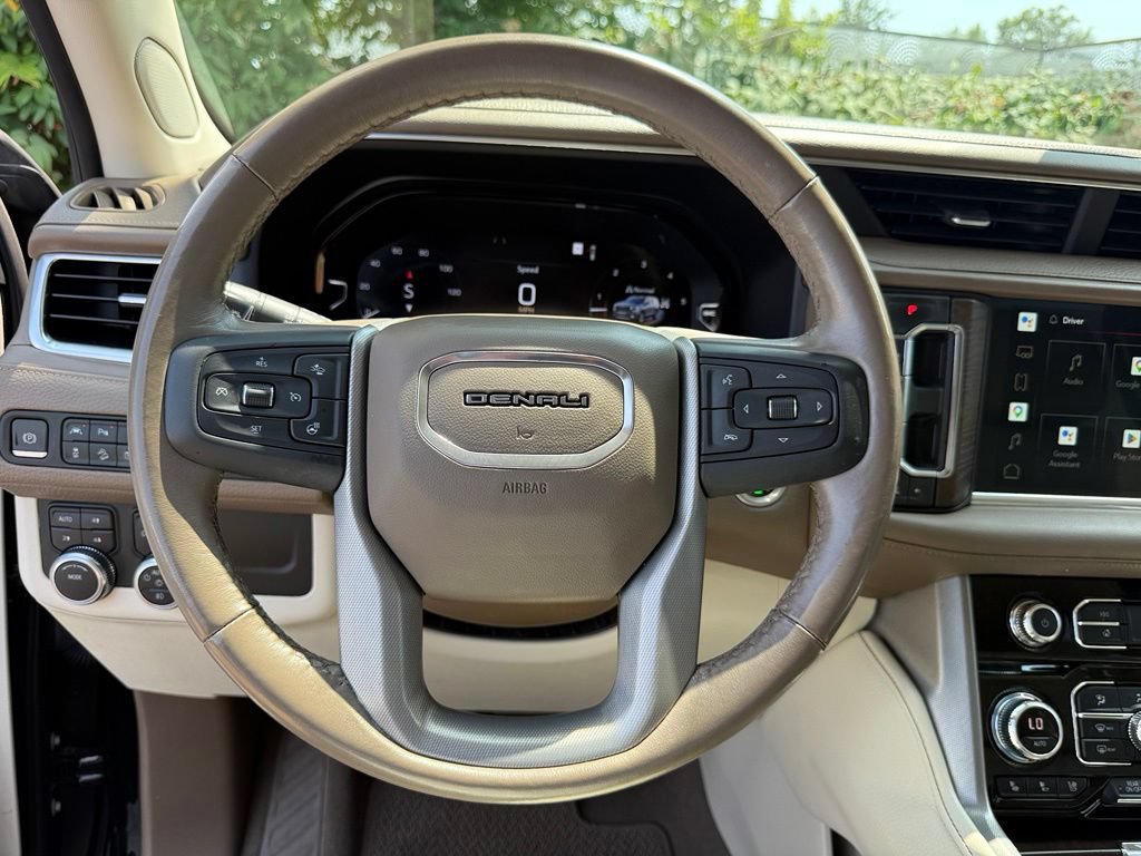 Used 2022 GMC Yukon Denali AWD/4WD image 11