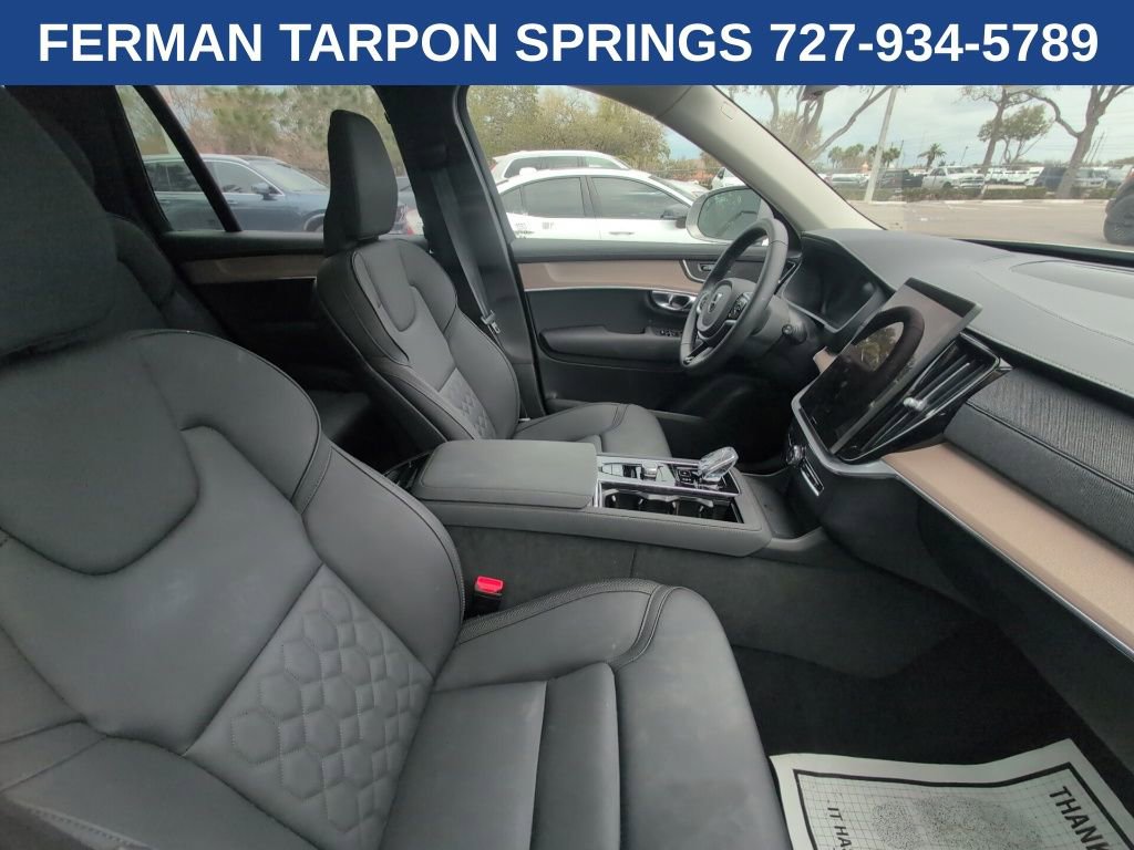 Certified 2025 Volvo XC90 B6 Plus image 3
