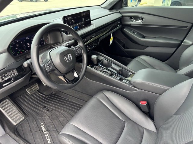 Certified 2025 Honda Accord Sport image 11