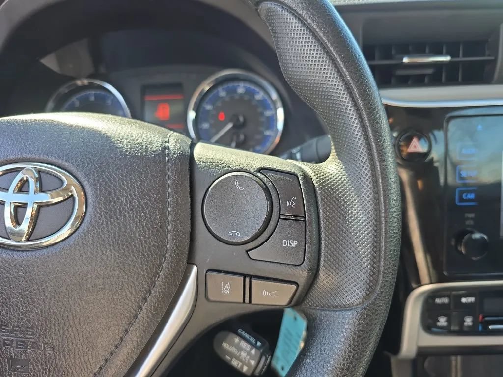 Used 2019 Toyota Corolla LE FWD image 16