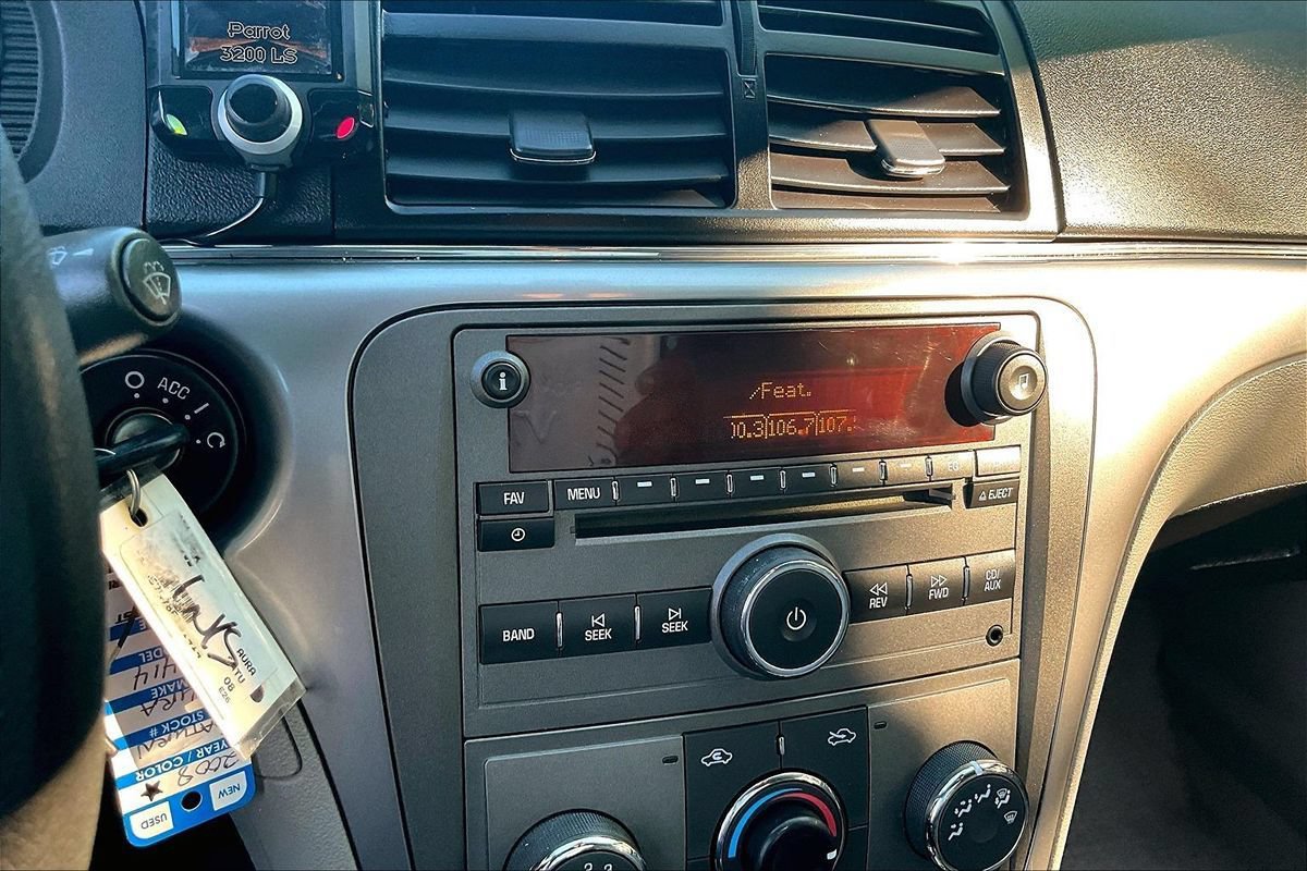 Used 2008 Saturn Aura XE FWD image 14