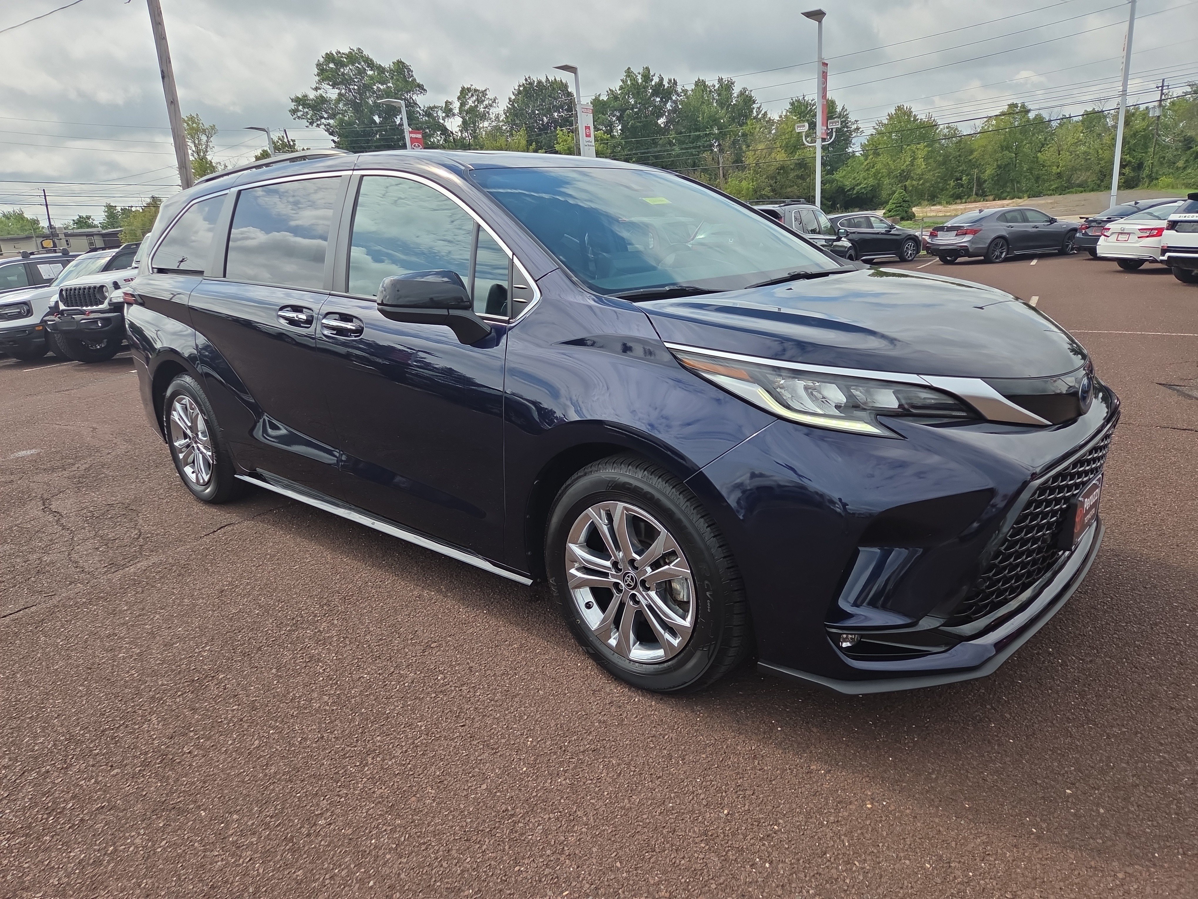 Certified 2023 Toyota Sienna XSE w/ XSE Plus Package AWD/4WD image 1